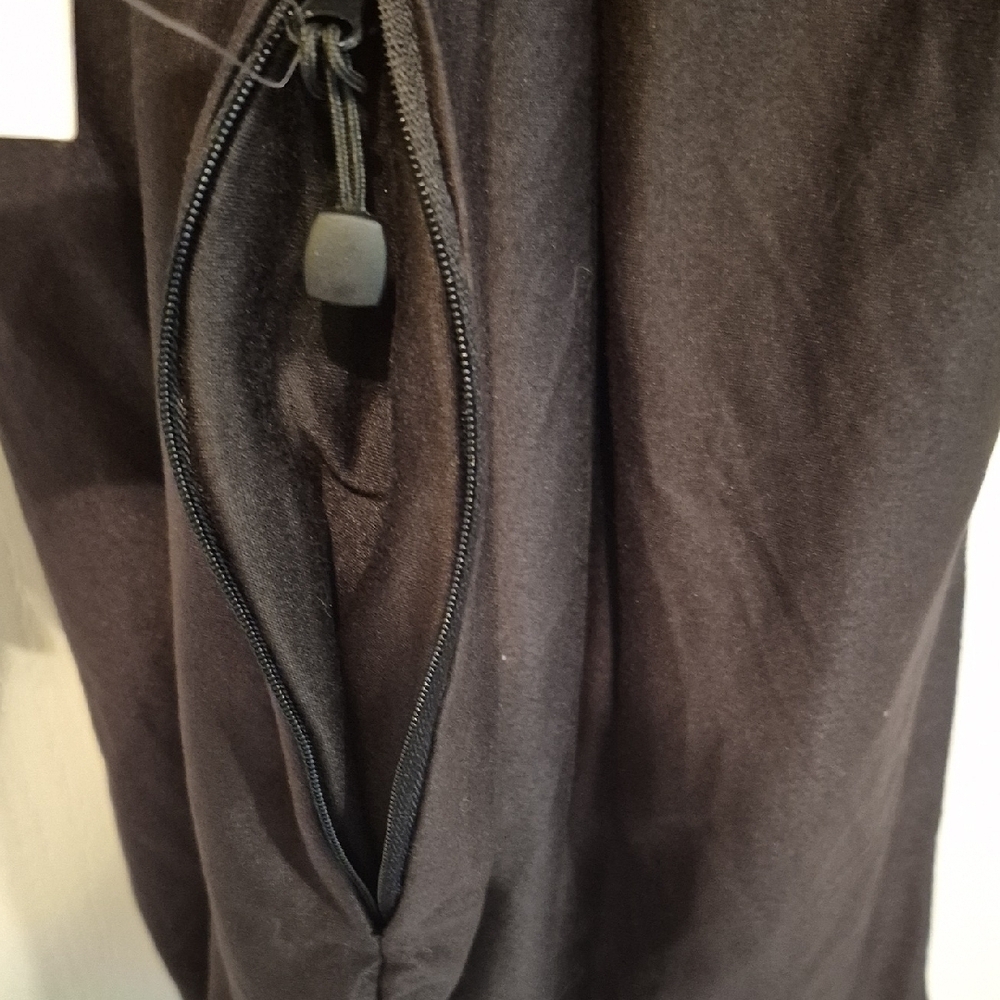 Beyond Yoga Black Infinity Scarf with Zipper NWT - Picture 7 of 8